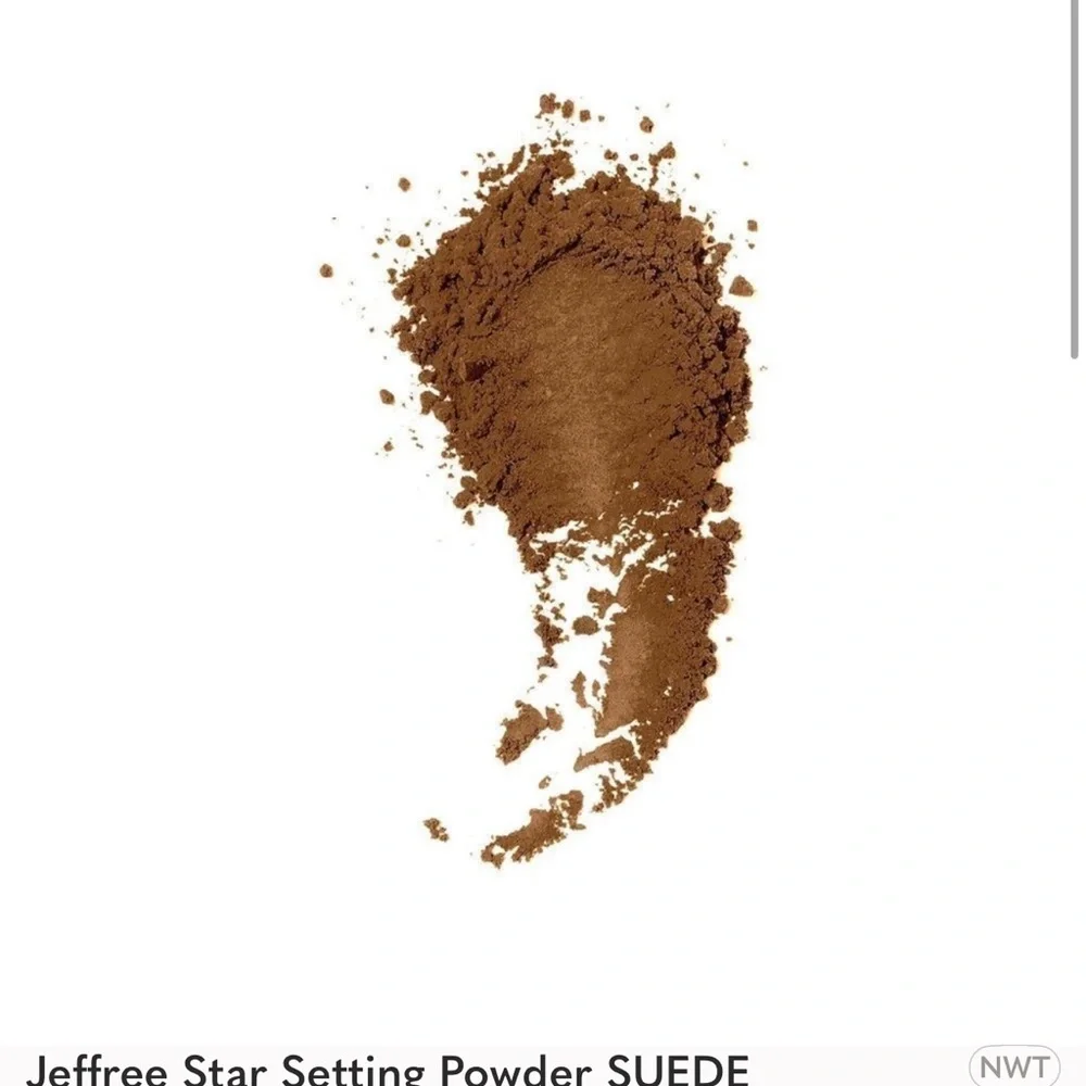 Jeffree Star setting Powder color suede